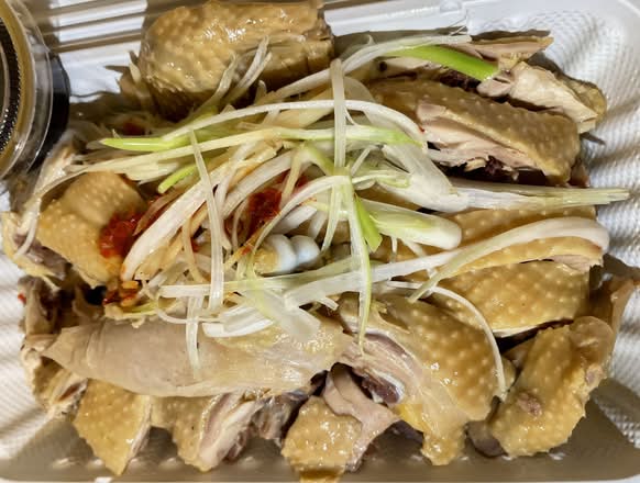 G5. Steamed Chicken with Green Onion 香蔥霸王雞